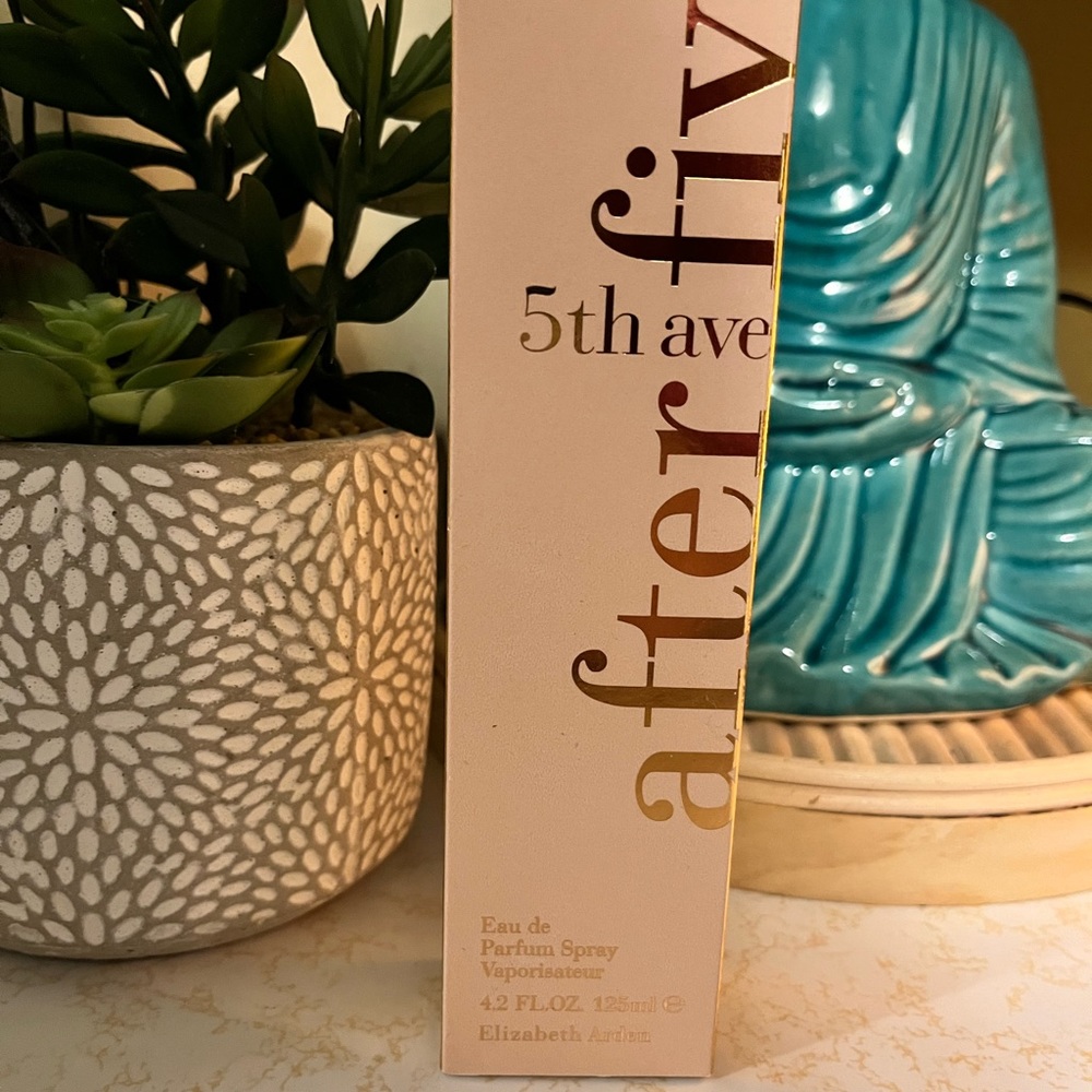 5th Avenue After 5 Eau de Parfum spray NWOT
